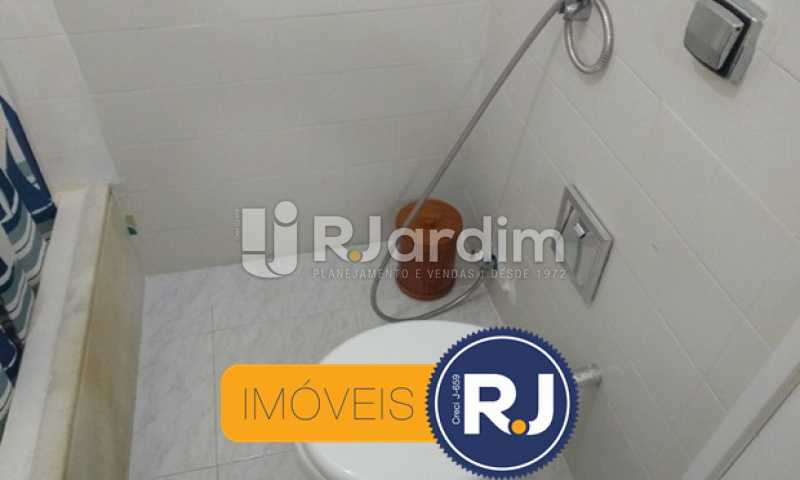 Conheça Banheiro Social do imóvel - Compra Venda Avaliação Imóveis Apartamento Copacabana 3 Quartos - LAAP31762 - 21 Banheiro Social - Compra Venda Avaliação Imóveis Apartamento Copacabana 3 Quartos - LAAP31762 - 21
