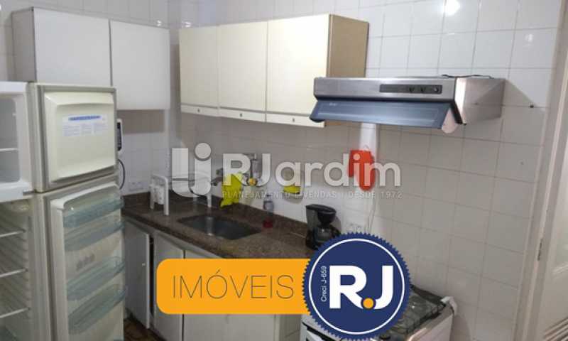 Conheça Cozinha do imóvel - Compra Venda Avaliação Imóveis Apartamento Copacabana 3 Quartos - LAAP31762 - 25 Cozinha - Compra Venda Avaliação Imóveis Apartamento Copacabana 3 Quartos - LAAP31762 - 25