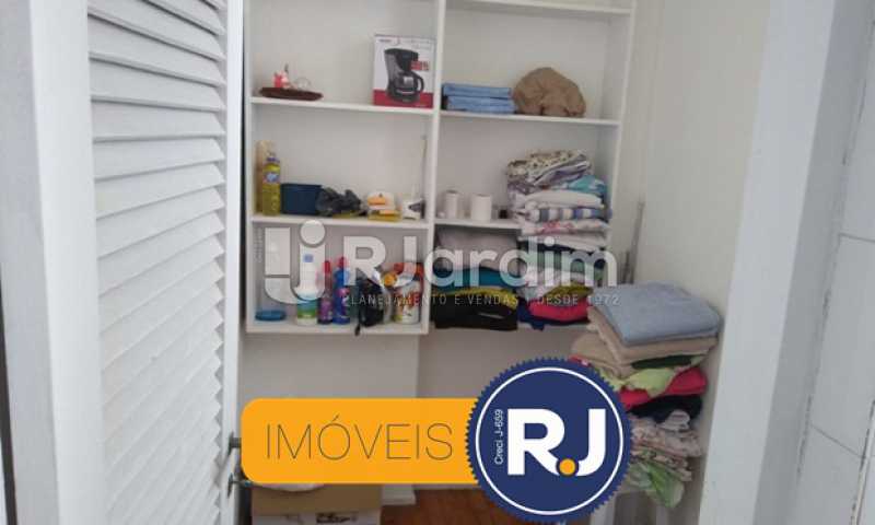 Conheça Quarto de Empregada do imóvel - Compra Venda Avaliação Imóveis Apartamento Copacabana 3 Quartos - LAAP31762 - 30 Quarto de Empregada - Compra Venda Avaliação Imóveis Apartamento Copacabana 3 Quartos - LAAP31762 - 30