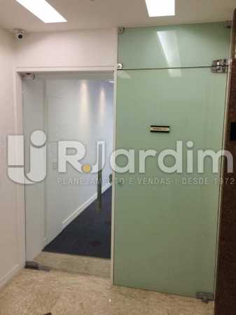 Conheça Hall em Vidro do imóvel - imóveis Aluguel Sala Comercial Leblon - LASL00164 - 7 Hall em Vidro - imóveis Aluguel Sala Comercial Leblon - LASL00164 - 7