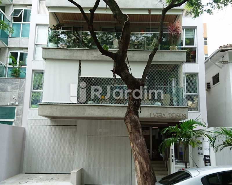 Conheça LYGIA REISEN do imóvel - Imóveis Compra e Venda Jardim Botânico Cobertura 3 Quartos - LACO30243 - 25 LYGIA REISEN - Imóveis Compra e Venda Jardim Botânico Cobertura 3 Quartos - LACO30243 - 25