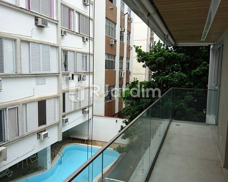Conheça LYGIA REISEN do imóvel - Imóveis Compra e Venda Jardim Botânico Cobertura 3 Quartos - LACO30243 - 5 LYGIA REISEN - Imóveis Compra e Venda Jardim Botânico Cobertura 3 Quartos - LACO30243 - 5