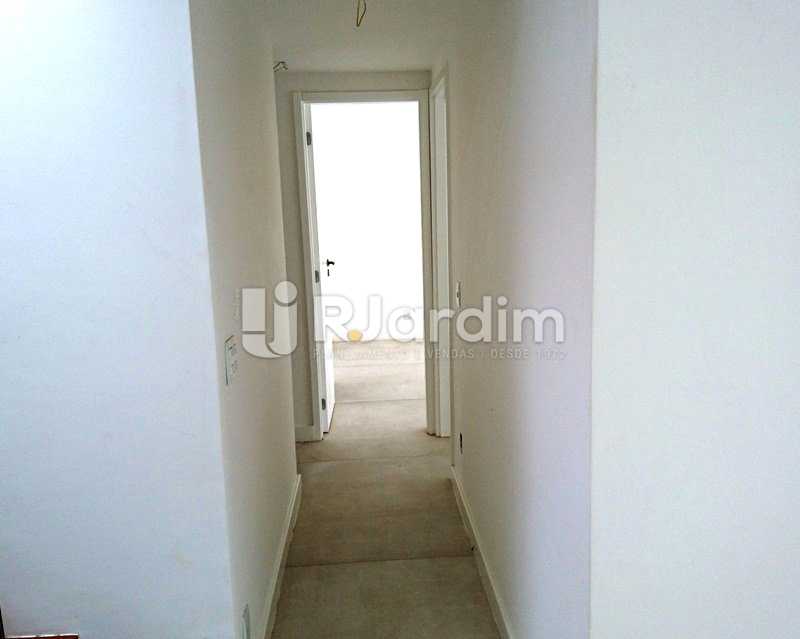 Conheça LYGIA REISEN do imóvel - Imóveis Compra e Venda Jardim Botânico Cobertura 3 Quartos - LACO30243 - 6 LYGIA REISEN - Imóveis Compra e Venda Jardim Botânico Cobertura 3 Quartos - LACO30243 - 6