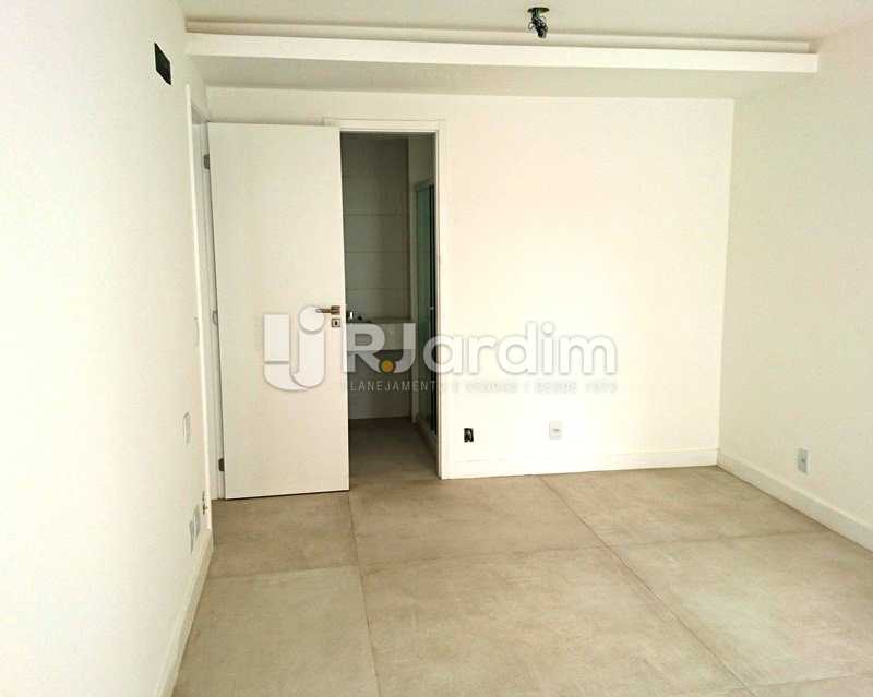 Conheça LYGIA REISEN do imóvel - Imóveis Compra e Venda Jardim Botânico Cobertura 3 Quartos - LACO30243 - 9 LYGIA REISEN - Imóveis Compra e Venda Jardim Botânico Cobertura 3 Quartos - LACO30243 - 9
