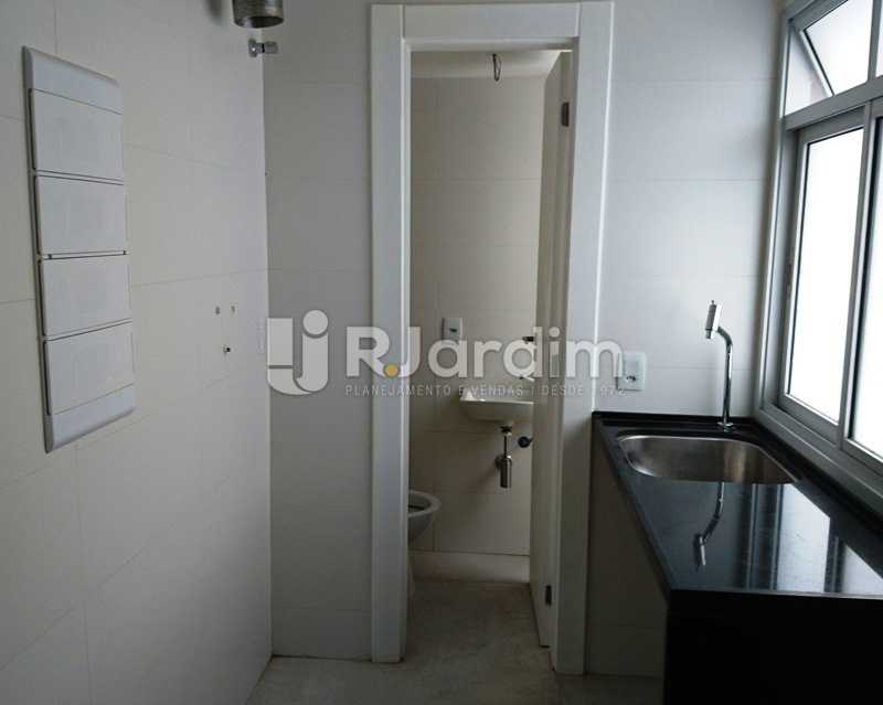 Conheça LYGIA REISEN do imóvel - Imóveis Compra e Venda Jardim Botânico Cobertura 3 Quartos - LACO30243 - 17 LYGIA REISEN - Imóveis Compra e Venda Jardim Botânico Cobertura 3 Quartos - LACO30243 - 17