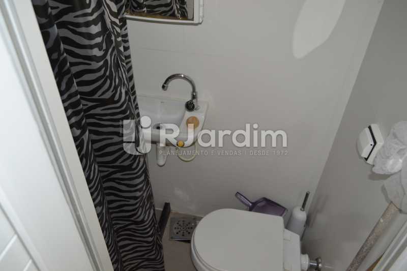 Conheça Banheiro Serviço do imóvel - Apartamento À Venda Rua General Venâncio Flores,Leblon, Zona Sul,Rio de Janeiro - R$ 3.650.000 - LAAP31774 - 30 Banheiro Serviço - Apartamento À Venda Rua General Venâncio Flores,Leblon, Zona Sul,Rio de Janeiro - R$ 3.650.000 - LAAP31774 - 30