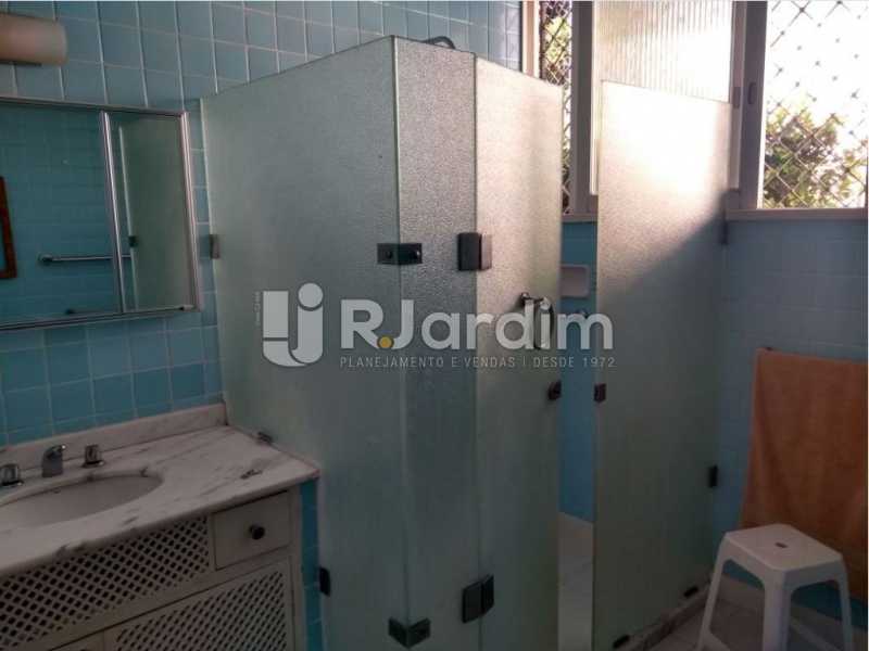 Conheça banheiro da suite do imóvel - Casa Rua Golf Club,São Conrado, Zona Sul,Rio de Janeiro, RJ À Venda, 5 Quartos, 489m² - LACA50023 - 22 banheiro da suite - Casa Rua Golf Club,São Conrado, Zona Sul,Rio de Janeiro, RJ À Venda, 5 Quartos, 489m² - LACA50023 - 22