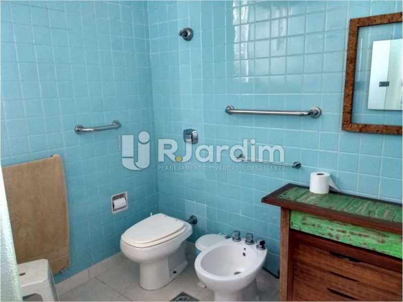 Conheça banheiro social do imóvel - Casa Rua Golf Club,São Conrado, Zona Sul,Rio de Janeiro, RJ À Venda, 5 Quartos, 489m² - LACA50023 - 23 banheiro social - Casa Rua Golf Club,São Conrado, Zona Sul,Rio de Janeiro, RJ À Venda, 5 Quartos, 489m² - LACA50023 - 23