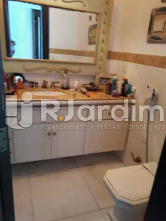 Conheça Banheiro do imóvel - Apartamento À VENDA, Copacabana, Rio de Janeiro, RJ - LAAP40685 - 21 Banheiro - Apartamento À VENDA, Copacabana, Rio de Janeiro, RJ - LAAP40685 - 21