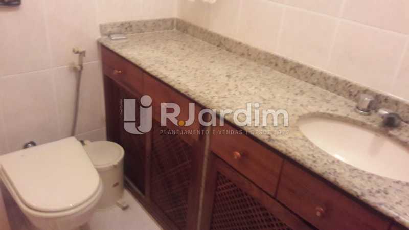 Conheça Banheiro social do imóvel - Compra Venda Avaliação Imóveis Apartamento Ipanema 3 Quartos - LAAP31777 - 7 Banheiro social - Compra Venda Avaliação Imóveis Apartamento Ipanema 3 Quartos - LAAP31777 - 7