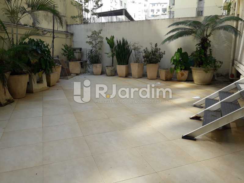Conheça Area externa privativa do imóvel - Compra Venda Avaliação Imóveis Apartamento Copacabana 3 Quartos - LAAP31784 - 12 Area externa privativa - Compra Venda Avaliação Imóveis Apartamento Copacabana 3 Quartos - LAAP31784 - 12