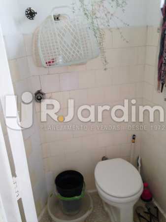Conheça Banheiro do imóvel - Compra Venda Avaliação Imóveis Apartamento Jardim Botânico 2 Quartos - LAAP21280 - 11 Banheiro - Compra Venda Avaliação Imóveis Apartamento Jardim Botânico 2 Quartos - LAAP21280 - 11