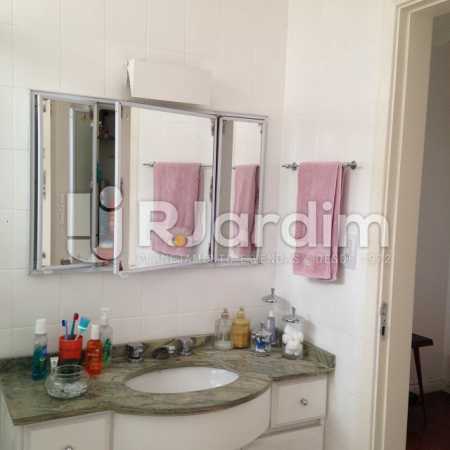 Conheça Banheiro do imóvel - Compra Venda Avaliação Imóveis Apartamento Jardim Botânico 2 Quartos - LAAP21280 - 12 Banheiro - Compra Venda Avaliação Imóveis Apartamento Jardim Botânico 2 Quartos - LAAP21280 - 12