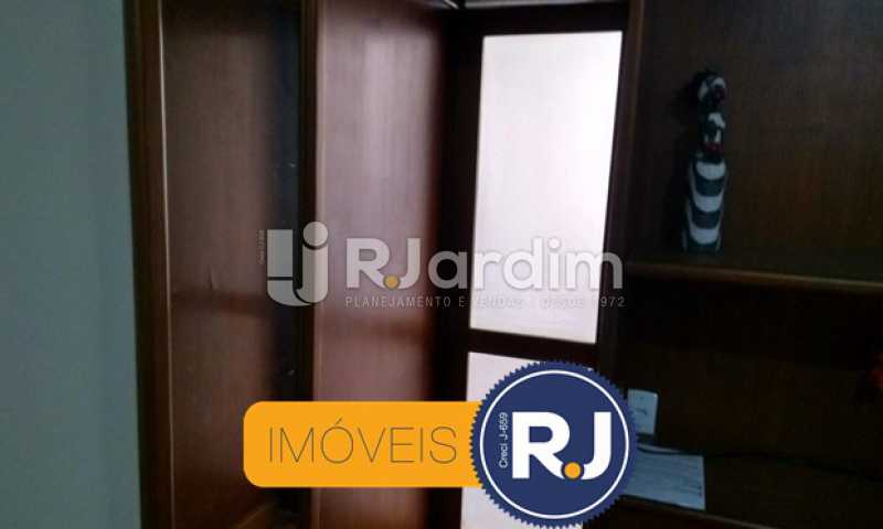 Conheça divisoria com estante do imóvel - Apartamento à venda Rua Figueiredo Magalhães,Copacabana, Zona Sul,Rio de Janeiro - R$ 550.000 - LAAP10304 - 14 divisoria com estante - Apartamento à venda Rua Figueiredo Magalhães,Copacabana, Zona Sul,Rio de Janeiro - R$ 550.000 - LAAP10304 - 14