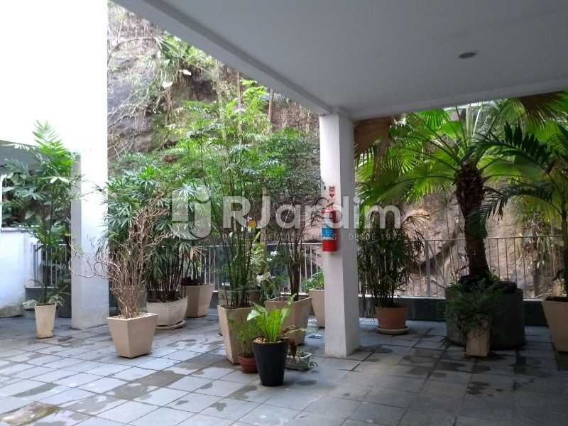 Conheça play do imóvel - Cobertura Rua Aperana,Leblon, Zona Sul,Rio de Janeiro, RJ À Venda, 4 Quartos, 341m² - LACO40159 - 25 play - Cobertura Rua Aperana,Leblon, Zona Sul,Rio de Janeiro, RJ À Venda, 4 Quartos, 341m² - LACO40159 - 25