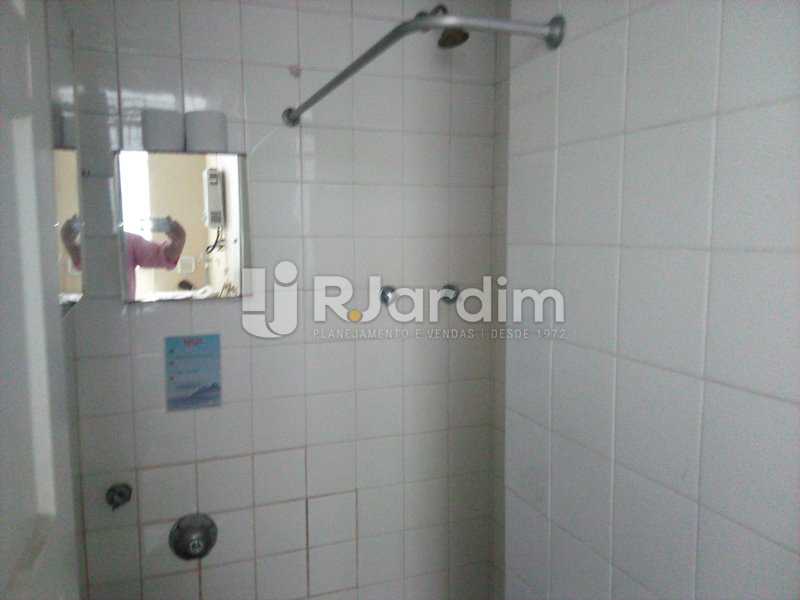 Conheça Banheiro de Serviço do imóvel - Apartamento PARA ALUGAR, Ipanema, Rio de Janeiro, RJ - LAAP40692 - 29 Banheiro de Serviço - Apartamento PARA ALUGAR, Ipanema, Rio de Janeiro, RJ - LAAP40692 - 29