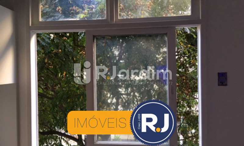 Conheça janela do quarto 1 do imóvel - Apartamento Rua Raul Pompéia,Copacabana, Zona Sul,Rio de Janeiro, RJ À Venda, 2 Quartos, 74m² - LAAP21267 - 17 janela do quarto 1 - Apartamento Rua Raul Pompéia,Copacabana, Zona Sul,Rio de Janeiro, RJ À Venda, 2 Quartos, 74m² - LAAP21267 - 17
