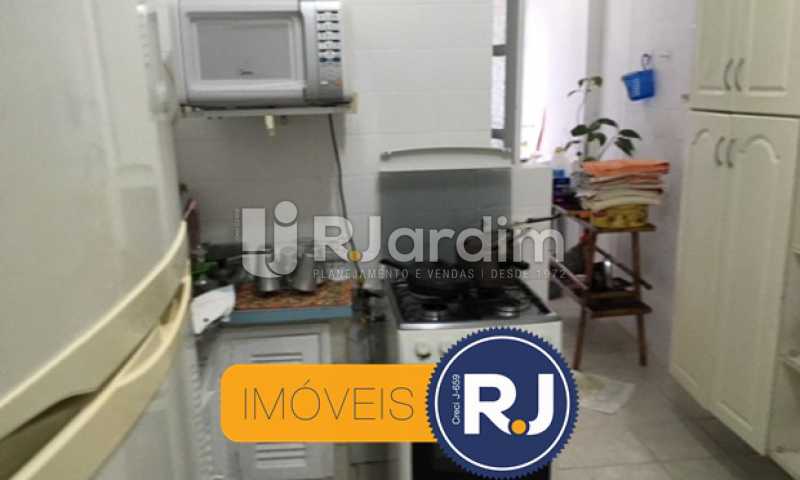 Conheça cozinha do imóvel - Apartamento Rua Raul Pompéia,Copacabana, Zona Sul,Rio de Janeiro, RJ À Venda, 2 Quartos, 74m² - LAAP21267 - 28 cozinha - Apartamento Rua Raul Pompéia,Copacabana, Zona Sul,Rio de Janeiro, RJ À Venda, 2 Quartos, 74m² - LAAP21267 - 28
