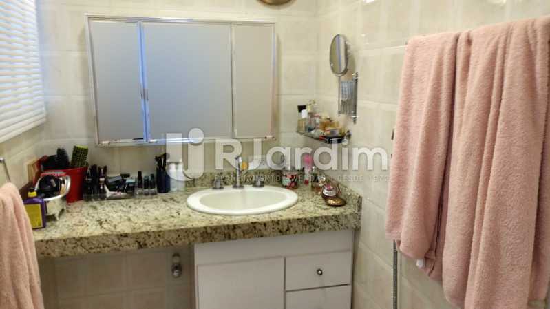 Conheça Banheiro suite do imóvel - Compra Venda Avaliação Imóveis Apartamento Ipanema 3 Quartos - LAAP31788 - 13 Banheiro suite - Compra Venda Avaliação Imóveis Apartamento Ipanema 3 Quartos - LAAP31788 - 13
