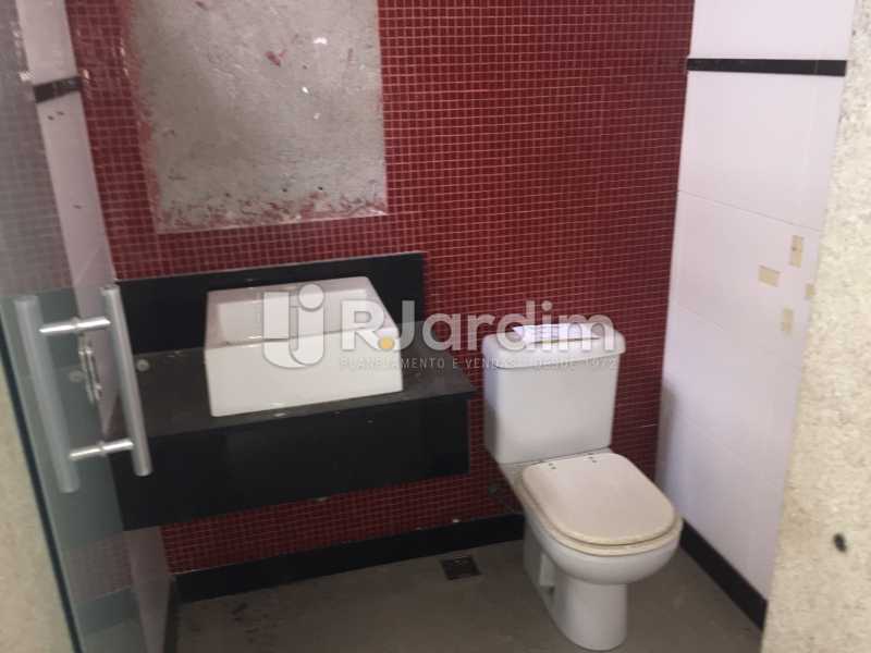 Conheça Banheiro do imóvel - Prédio À VENDA, Ipanema, Rio de Janeiro, RJ - LAPR00039 - 24 Banheiro - Prédio À VENDA, Ipanema, Rio de Janeiro, RJ - LAPR00039 - 24