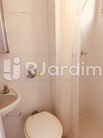 Conheça Banheiro de serviço do imóvel - Apartamento PARA ALUGAR, Copacabana, Rio de Janeiro, RJ - LAAP40697 - 30 Banheiro de serviço - Apartamento PARA ALUGAR, Copacabana, Rio de Janeiro, RJ - LAAP40697 - 30