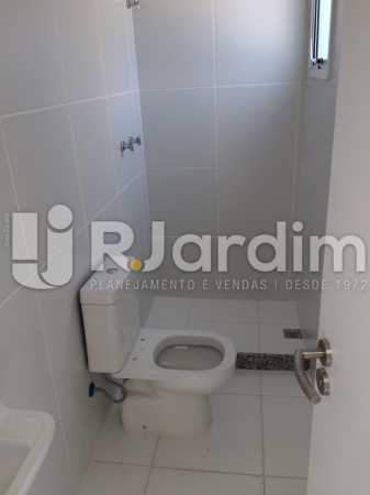 Conheça Banheiro do imóvel - Compra Venda Avaliação Imóveis Cobertura Botafogo 3 Quartos - LACO30247 - 12 Banheiro - Compra Venda Avaliação Imóveis Cobertura Botafogo 3 Quartos - LACO30247 - 12