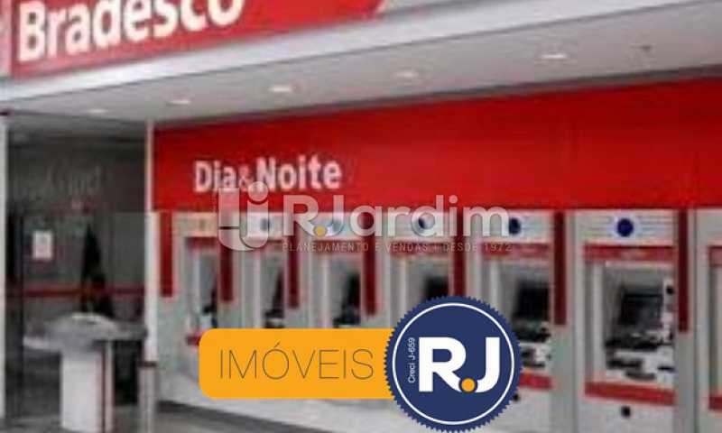 Conheça Próximo ao banco Bradesco do imóvel - Compra Venda Avaliação Imóveis Kitnet/Conjugado Ipanema - LAKI10029 - 16 Próximo ao banco Bradesco - Compra Venda Avaliação Imóveis Kitnet/Conjugado Ipanema - LAKI10029 - 16