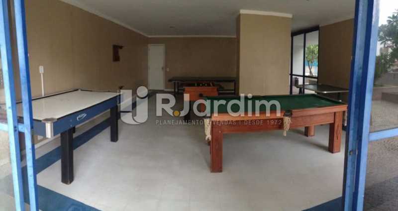 Conheça salão de jogos do imóvel - Compra Venda Avaliação Imóveis Flat Residencial Humaitá 2 Quartos - LAFL20080 - 20 salão de jogos - Compra Venda Avaliação Imóveis Flat Residencial Humaitá 2 Quartos - LAFL20080 - 20