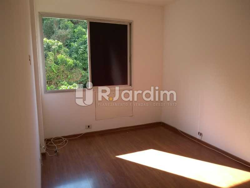 Conheça quarto do imóvel - Compra Venda Avaliação Imóveis Flat Residencial Humaitá 2 Quartos - LAFL20080 - 10 quarto - Compra Venda Avaliação Imóveis Flat Residencial Humaitá 2 Quartos - LAFL20080 - 10