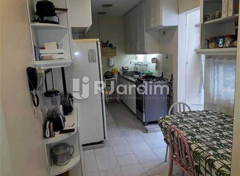 Conheça cozinha do imóvel - quatro quartos, suíte, vaga, metro, praia de Copacabana. - LAAP40701 - 7 cozinha - quatro quartos, suíte, vaga, metro, praia de Copacabana. - LAAP40701 - 7