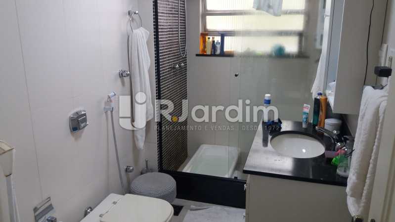 Conheça Banheiro do imóvel - Apartamento À Venda - Leblon - Rio de Janeiro - RJ - LAAP31829 - 15 Banheiro - Apartamento À Venda - Leblon - Rio de Janeiro - RJ - LAAP31829 - 15