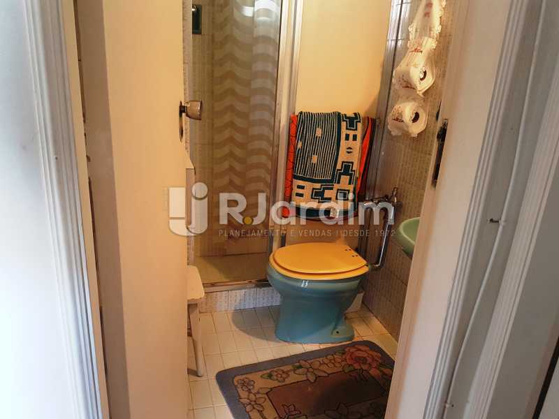 Conheça 2° banheiro social do imóvel - Compra Venda Avaliação Imóveis Apartamento Leblon 3 Quartos - LAAP31832 - 16 2° banheiro social - Compra Venda Avaliação Imóveis Apartamento Leblon 3 Quartos - LAAP31832 - 16