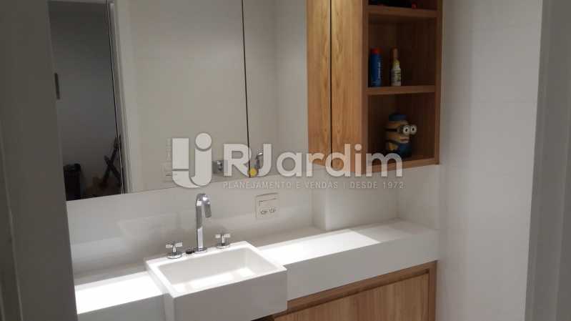 Conheça Suíte quarto 2 do imóvel - Compra Venda Avaliação Imóveis Apartamento Leblon 3 Quartos - LAAP31838 - 13 Suíte quarto 2 - Compra Venda Avaliação Imóveis Apartamento Leblon 3 Quartos - LAAP31838 - 13