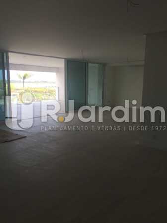 Conheça SALA do imóvel - Compra Venda Avaliação Imóveis Apartamento Barra da Tijuca 4 Quartos - LAAP40719 - 11 SALA - Compra Venda Avaliação Imóveis Apartamento Barra da Tijuca 4 Quartos - LAAP40719 - 11