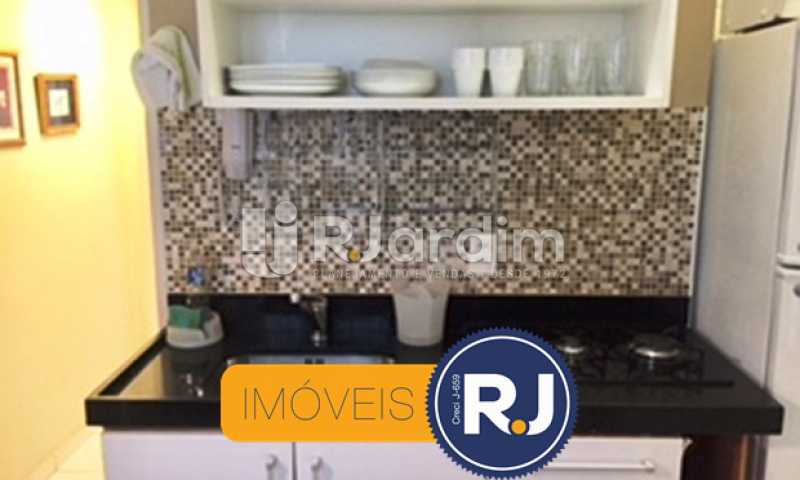 Conheça Cozinha do imóvel - Compra Venda Avaliação Imóveis Apartamento Copacabana 1 Quarto - LAAP10323 - 6 Cozinha - Compra Venda Avaliação Imóveis Apartamento Copacabana 1 Quarto - LAAP10323 - 6