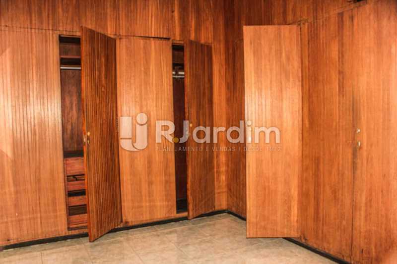 Conheça Armários do imóvel - Compra Venda Avaliação Imóveis Apartamento Copacabana 4 Quartos - LAAP40721 - 19 Armários - Compra Venda Avaliação Imóveis Apartamento Copacabana 4 Quartos - LAAP40721 - 19