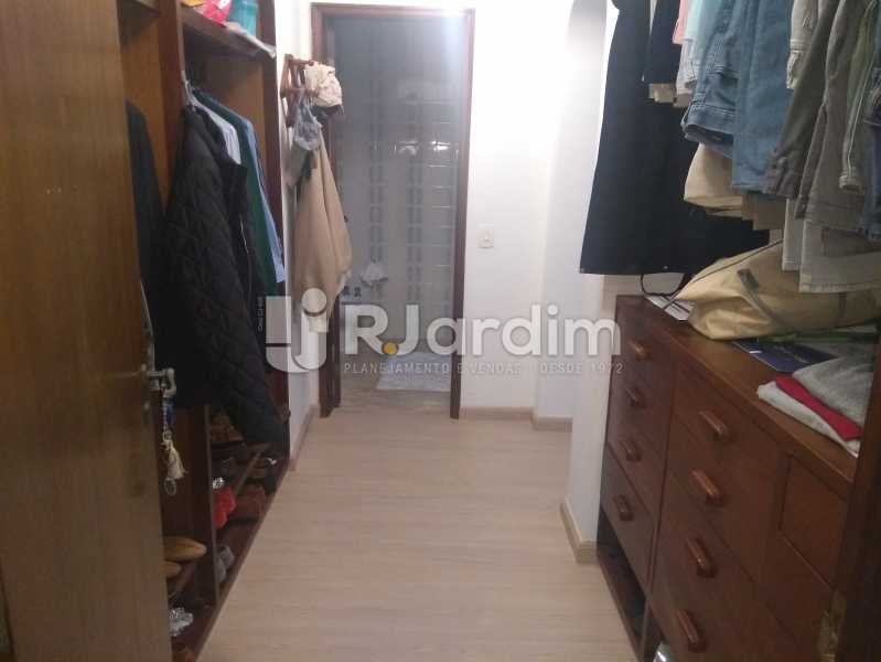 Conheça Closet do imóvel - Imóveis Aluguel Apartamento Lagoa 3 Quartos - LAAP31866 - 13 Closet - Imóveis Aluguel Apartamento Lagoa 3 Quartos - LAAP31866 - 13