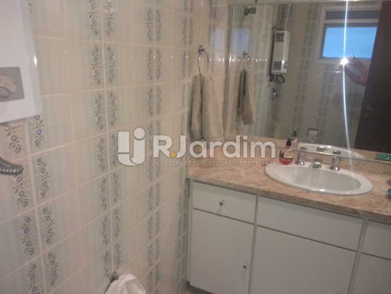 Conheça Banheiro do imóvel - Imóveis Aluguel Apartamento Lagoa 3 Quartos - LAAP31866 - 14 Banheiro - Imóveis Aluguel Apartamento Lagoa 3 Quartos - LAAP31866 - 14