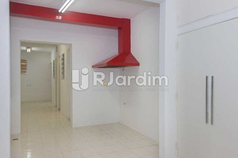 Conheça area de serviço do imóvel - Compra Venda Avaliação Imóveis Apartamento Flamengo 4 Quartos - LAAP40722 - 15 area de serviço - Compra Venda Avaliação Imóveis Apartamento Flamengo 4 Quartos - LAAP40722 - 15