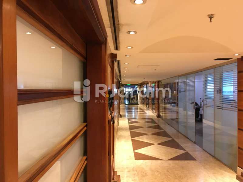 Conheça corredor do imóvel - Andar Avenida Rio Branco,Centro, Zona Central,Rio de Janeiro, RJ À Venda, 1745m² - LAAN00031 - 16 corredor - Andar Avenida Rio Branco,Centro, Zona Central,Rio de Janeiro, RJ À Venda, 1745m² - LAAN00031 - 16