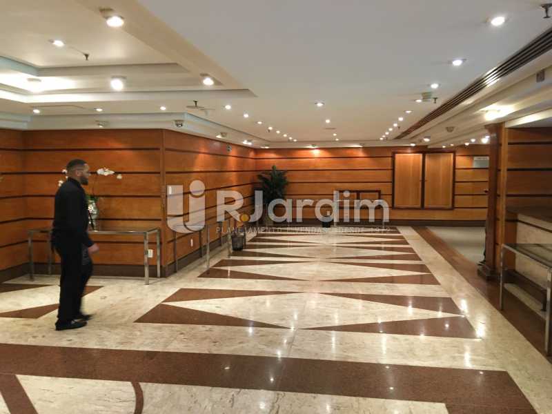 Conheça hall do centro de convenções do imóvel - Andar Avenida Rio Branco,Centro, Zona Central,Rio de Janeiro, RJ À Venda, 1745m² - LAAN00031 - 18 hall do centro de convenções - Andar Avenida Rio Branco,Centro, Zona Central,Rio de Janeiro, RJ À Venda, 1745m² - LAAN00031 - 18