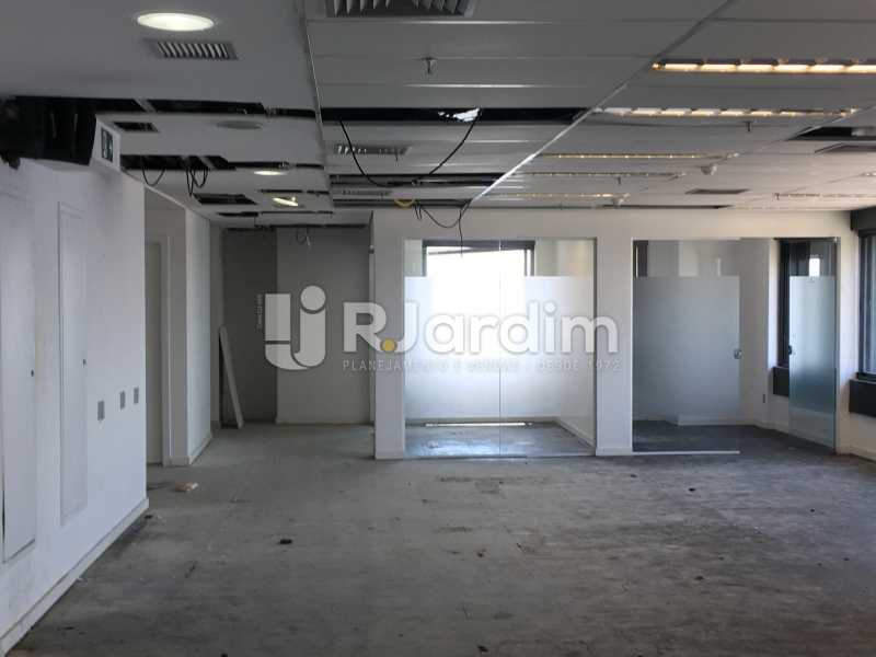 Conheça sala - área interna do imóvel - Sala Comercial Para Alugar - Centro - Rio de Janeiro - RJ - LASL00179 - 15 sala - área interna - Sala Comercial Para Alugar - Centro - Rio de Janeiro - RJ - LASL00179 - 15