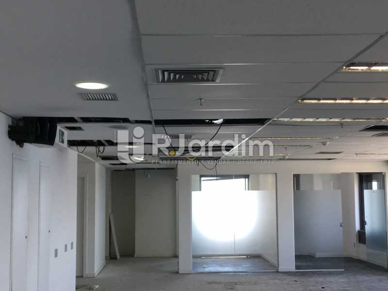 Conheça sala - área interna do imóvel - Sala Comercial Para Alugar - Centro - Rio de Janeiro - RJ - LASL00179 - 18 sala - área interna - Sala Comercial Para Alugar - Centro - Rio de Janeiro - RJ - LASL00179 - 18