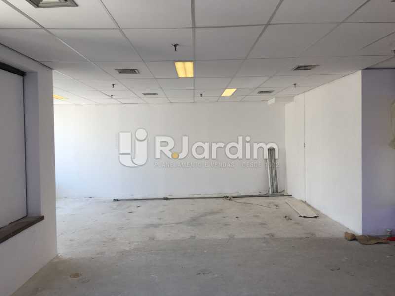 Conheça sala - área interna do imóvel - Aluguel Administração Imóveis Sala Comercial Centro - LASL00180 - 10 sala - área interna - Aluguel Administração Imóveis Sala Comercial Centro - LASL00180 - 10