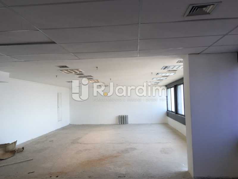 Conheça area interna do imóvel - Aluguel Administração Imóveis Sala Comercial Centro - LASL00180 - 14 area interna - Aluguel Administração Imóveis Sala Comercial Centro - LASL00180 - 14