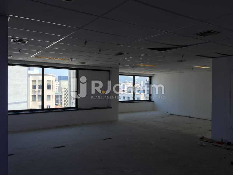 Conheça área interna da sala do imóvel - Aluguel Administração Imóveis Sala Comercial Centro - LASL00180 - 20 área interna da sala - Aluguel Administração Imóveis Sala Comercial Centro - LASL00180 - 20