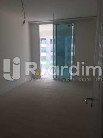 Conheça Quarto do imóvel - Apartamento À Venda - Barra da Tijuca - Rio de Janeiro - RJ - LAAP50044 - 18 Quarto - Apartamento À Venda - Barra da Tijuca - Rio de Janeiro - RJ - LAAP50044 - 18