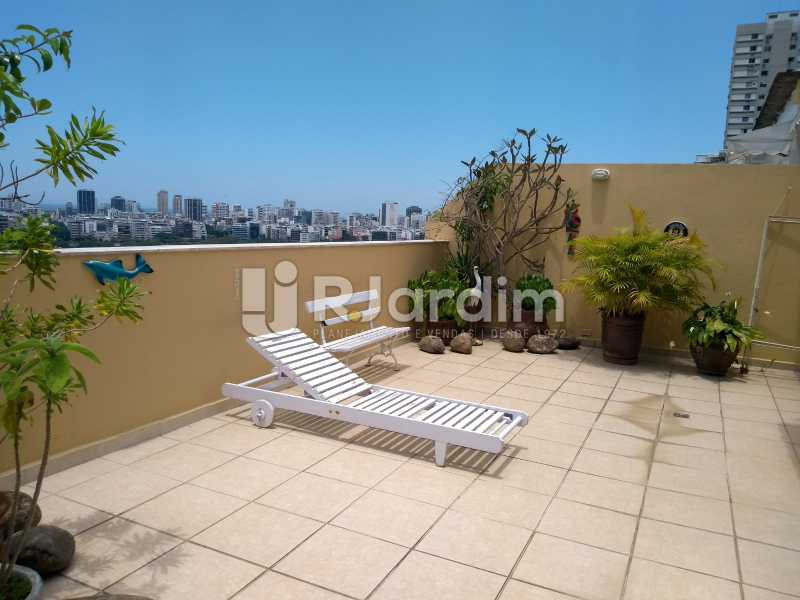 Conheça terraço do imóvel - Compra Venda Avaliação Imóveis Cobertura Lagoa 2 Quartos - LACO20092 - 3 terraço - Compra Venda Avaliação Imóveis Cobertura Lagoa 2 Quartos - LACO20092 - 3