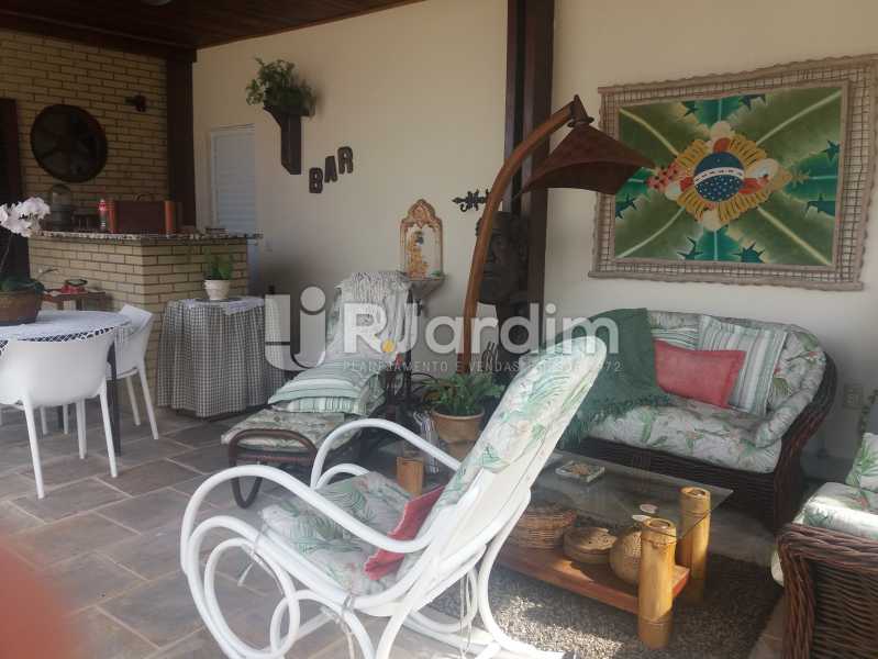 Conheça Terraço do imóvel - Cobertura À Venda - Copacabana - Rio de Janeiro - RJ - LACO30257 - 4 Terraço - Cobertura À Venda - Copacabana - Rio de Janeiro - RJ - LACO30257 - 4