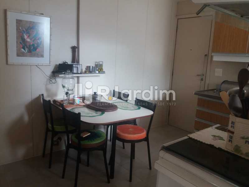 Conheça Copa-cozinha do imóvel - Cobertura À Venda - Copacabana - Rio de Janeiro - RJ - LACO30257 - 20 Copa-cozinha - Cobertura À Venda - Copacabana - Rio de Janeiro - RJ - LACO30257 - 20